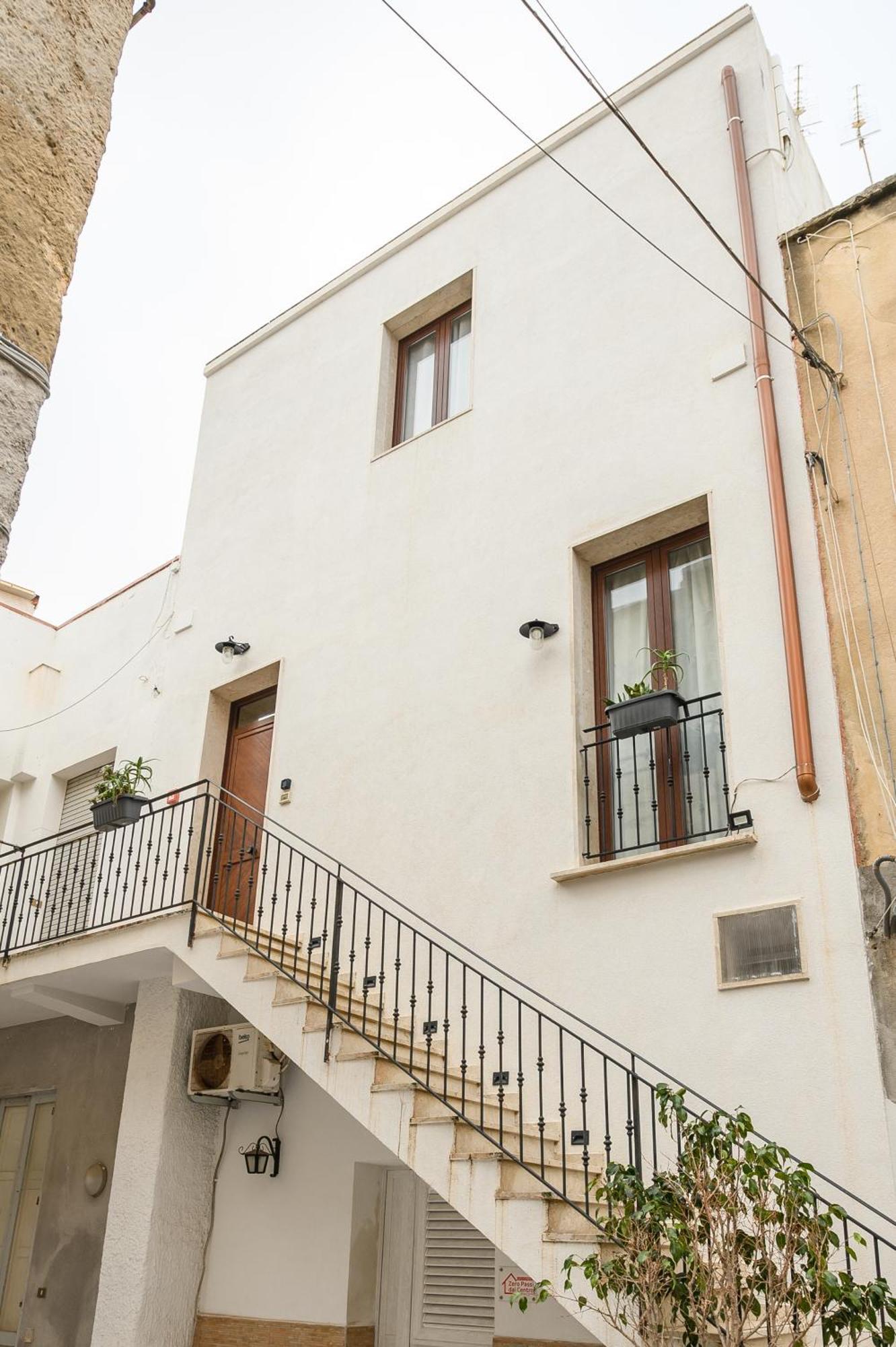 B&B Il Cortile Degli Artisti Marsala Esterno foto